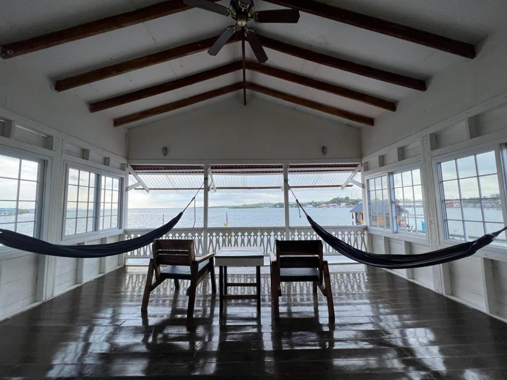 Barrbra Bnb Over The Sea Bocas del Toro Extérieur photo