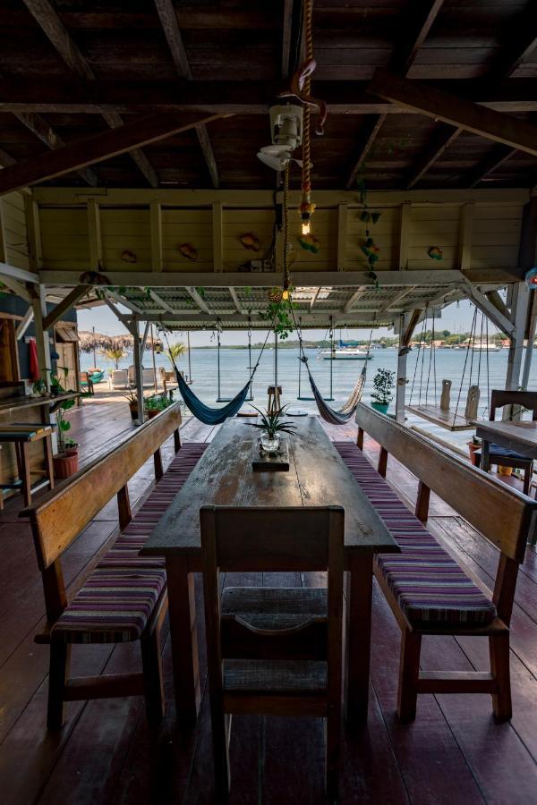 Barrbra Bnb Over The Sea Bocas del Toro Extérieur photo